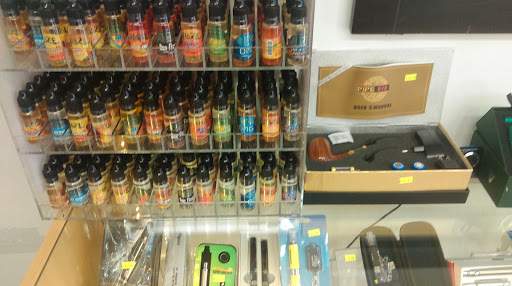 Vaporizer Store «Arlington Vape Tobacco & Hookah», reviews and photos, 1201 S Hayes St, Arlington, VA 22202, USA