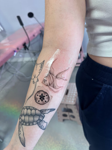 Explore enso tattoo ideas, creative tattoo ideas in Chicago, available at Crispy Aura Fine Line Tattoos