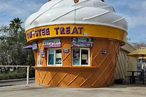 Twistee Treat Tarpon Springs image