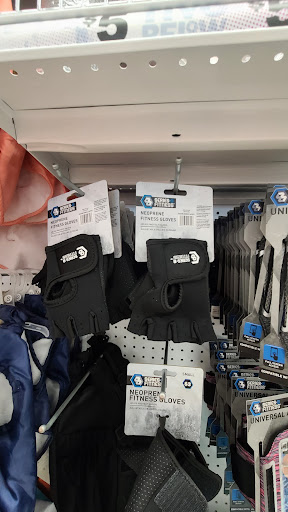 Variety Store «Five Below», reviews and photos, 2292 S University Dr, Davie, FL 33324, USA