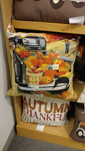 Shopping Mall «North Andover Mall», reviews and photos, 350 Winthrop Ave, North Andover, MA 01845, USA