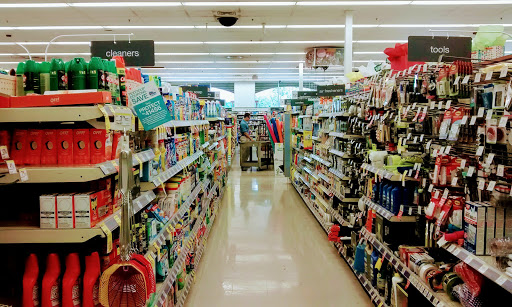 Drug Store «Walgreens», reviews and photos, 320 Waukegan Ave, Highwood, IL 60040, USA