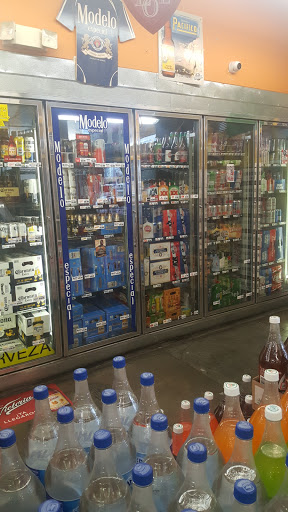 Mexican Grocery Store «La Huerta Mexican & Latin Market», reviews and photos, 405 E Smith St, Kent, WA 98030, USA