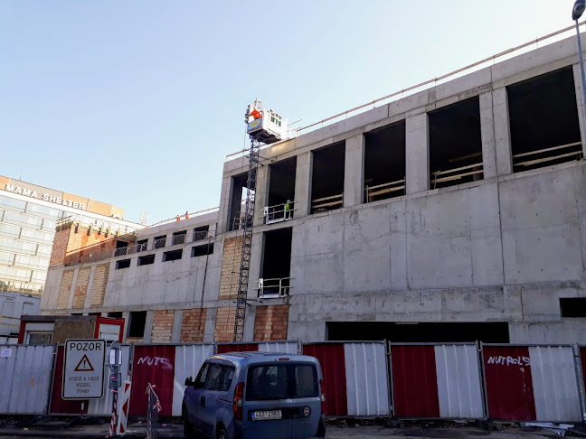 Recenze na Obchodní centrum LETNÁ - buňky v Praha - Stavební společnost