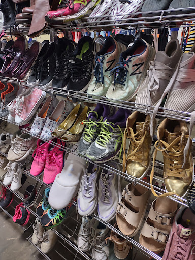 Thrift Store «Goodwill», reviews and photos