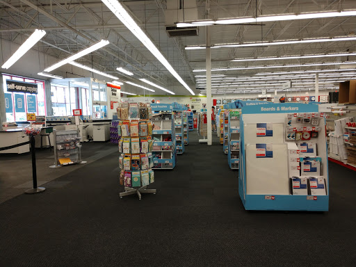 Office Supply Store «Staples», reviews and photos, 11 Winspear Dr SE, New Philadelphia, OH 44663, USA