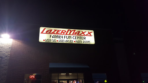 Laser Tag Center «LazerMaxx Family Fun Center», reviews and photos, 941 S McLean Blvd, Elgin, IL 60123, USA