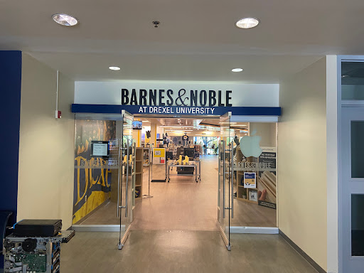 Barnes & Noble, Chestnut St & S 33rd St, Philadelphia, PA 19104, USA, 