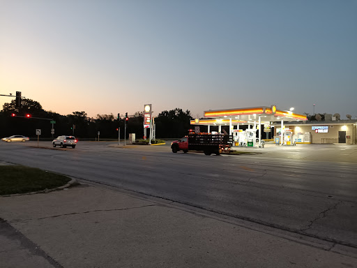 Shell Gas Station Express 3 Wash en Schiller Park