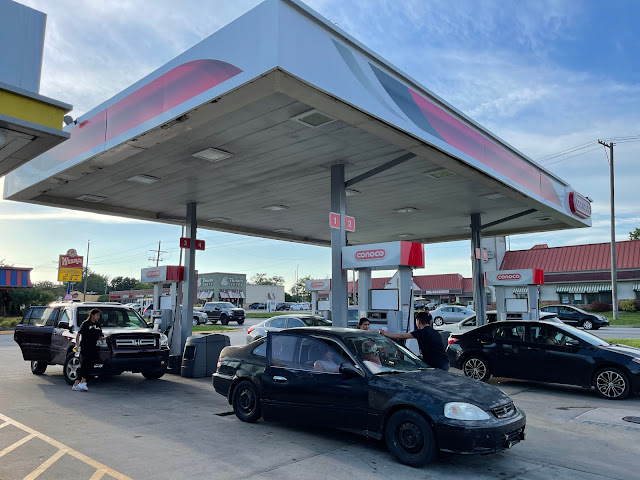 FAST TRACK, CONOCO GAS STATION