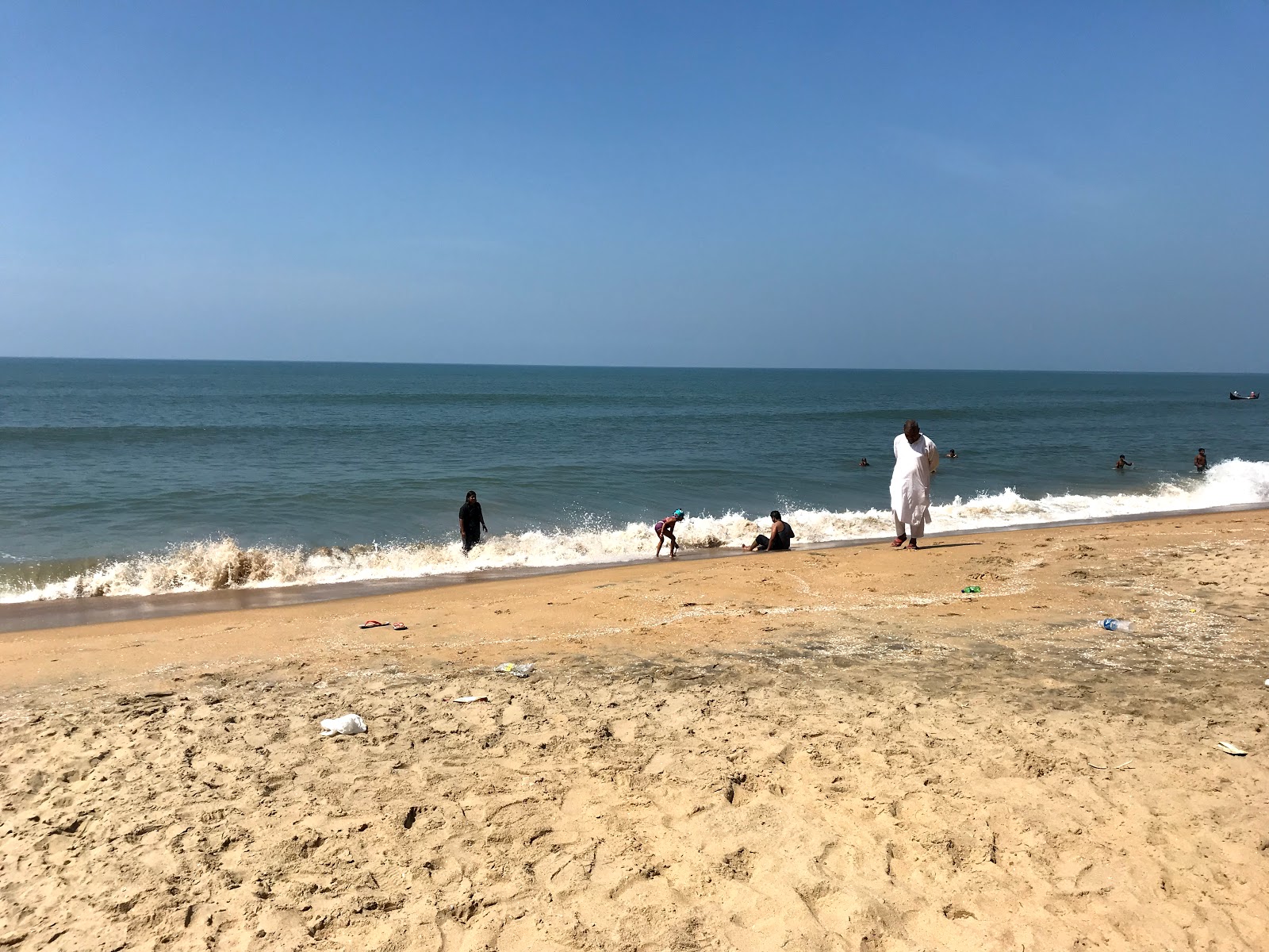 Kuzhuppilly Beach'in fotoğrafı düz ve uzun ile birlikte