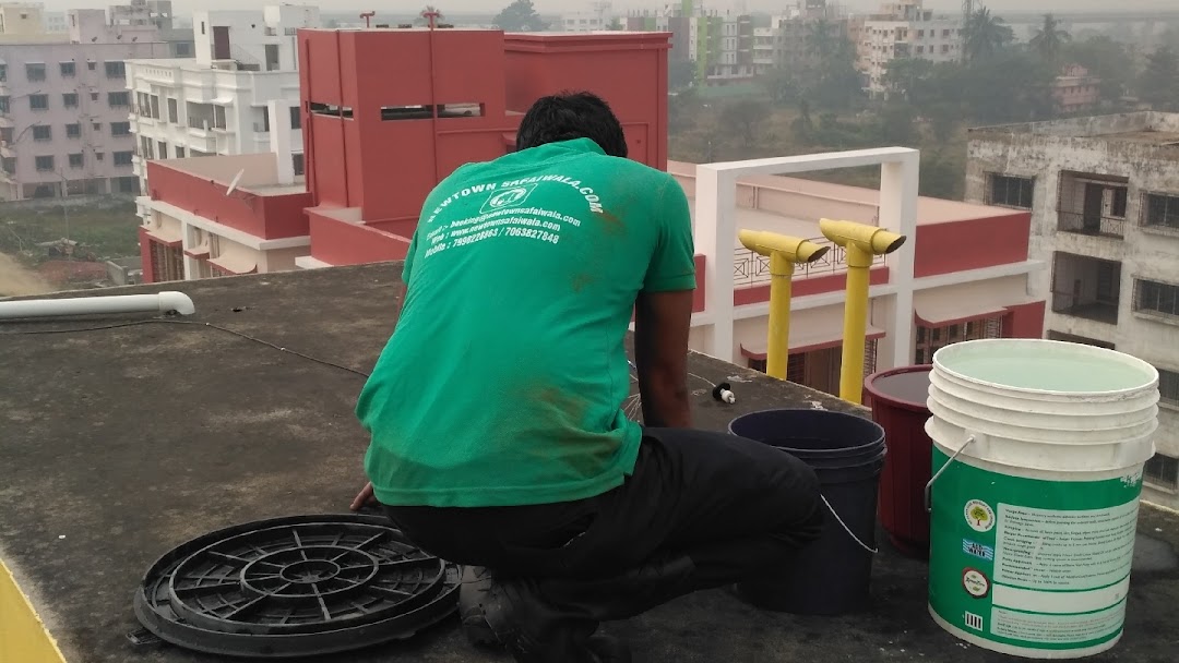 Newtown Safaiwala - Best Cleaning for Home/Flat /Kitchen /Carpet and Sofa, Bathroom cleaning CAR WASH & Water tank cleaning service in Salt Lake Newtown Rajarhat Kolkata
