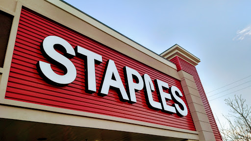 Office Supply Store «Staples», reviews and photos, 2850 NW Bucklin Hill Rd #101, Silverdale, WA 98383, USA
