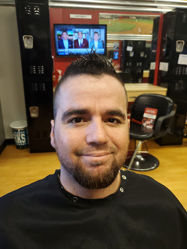 Hair Salon «Sport Clips Haircuts of Tracy», reviews and photos, 2451 Naglee Rd #102, Tracy, CA 95304, USA
