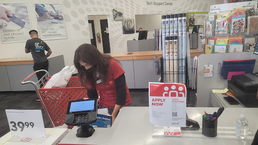 Office Supply Store «Staples», reviews and photos, 1306 E Belt Line Rd, Richardson, TX 75081, USA