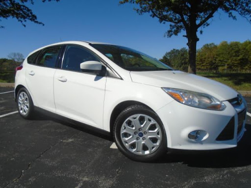 Used Car Dealer «Gladstone Auto Sales», reviews and photos, 7406 N Oak Trafficway, Kansas City, MO 64118, USA