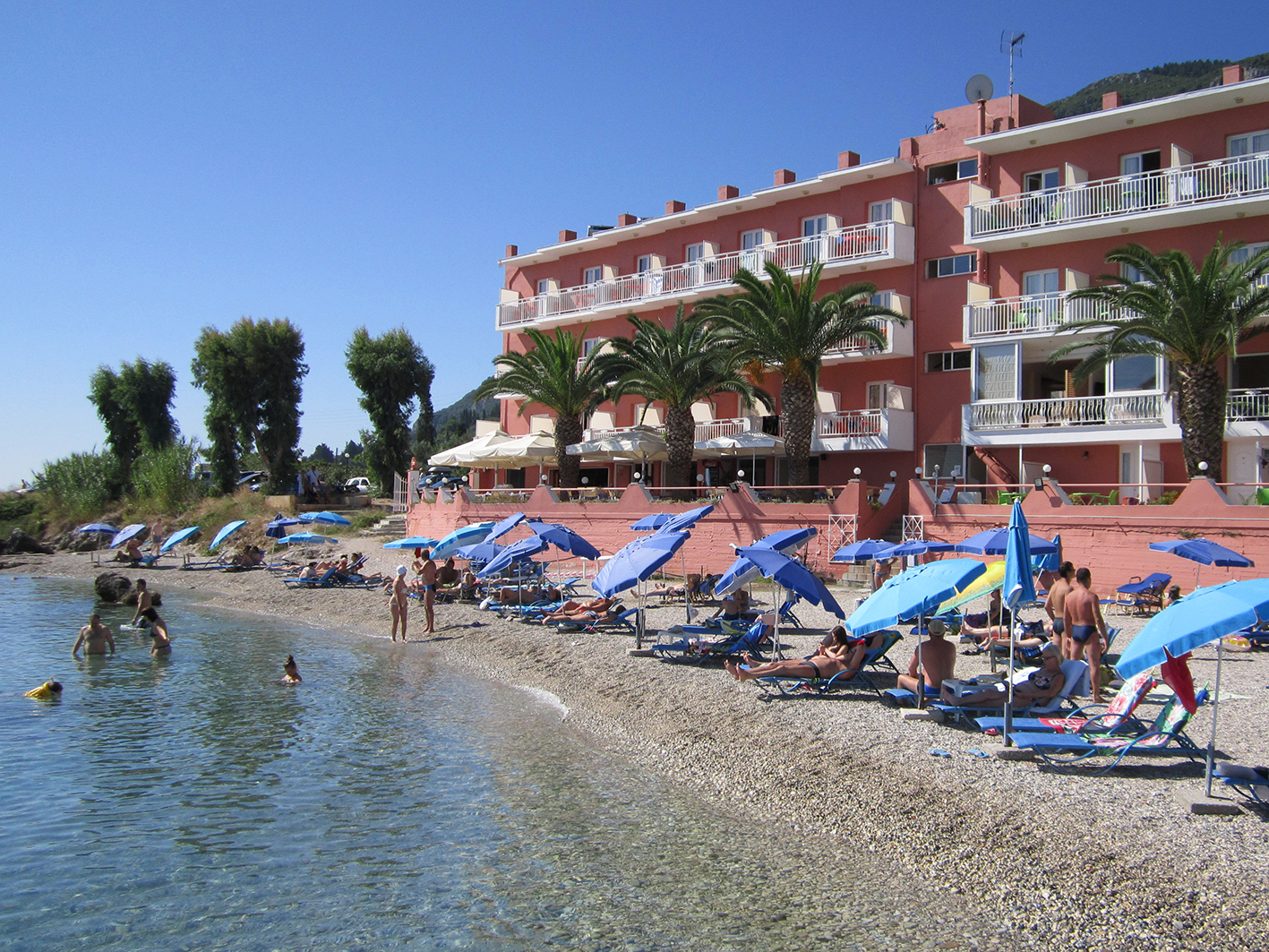 Foto van Benitses beach III met hoog niveau van netheid