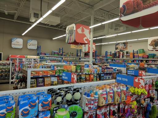 Pet Supply Store «Chow Hound Pet Supplies», reviews and photos, 5811 Byron Center Ave SW, Wyoming, MI 49519, USA