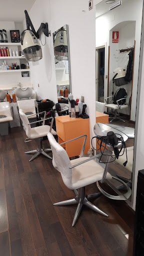 Peluquería Cristina Gómez en Real Sitio de San Ildefonso, Segovia