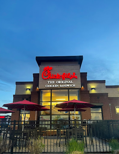Fast Food Restaurant «Chick-fil-A», reviews and photos, 11820 Fountains Way, Maple Grove, MN 55369, USA
