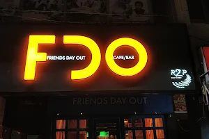Friends day out image