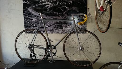 Bicycle Store «The Bicycle Stand», reviews and photos, 2740 E Broadway, Long Beach, CA 90803, USA