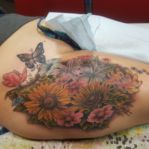 Tattoo Shop «Ink Sanity», reviews and photos, 31089 Riverside Dr, Lake Elsinore, CA 92530, USA