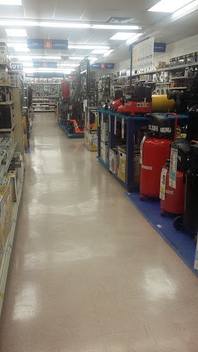 Hardware Store «Harbor Freight Tools», reviews and photos, 7089 S Orange Blossom Trail, Orlando, FL 32809, USA