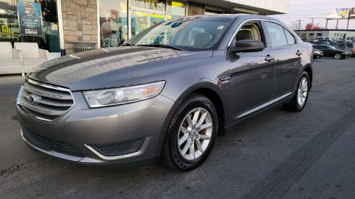 Used Car Dealer «TRI City Auto Mart», reviews and photos, 617 E New Cir Rd, Lexington, KY 40505, USA