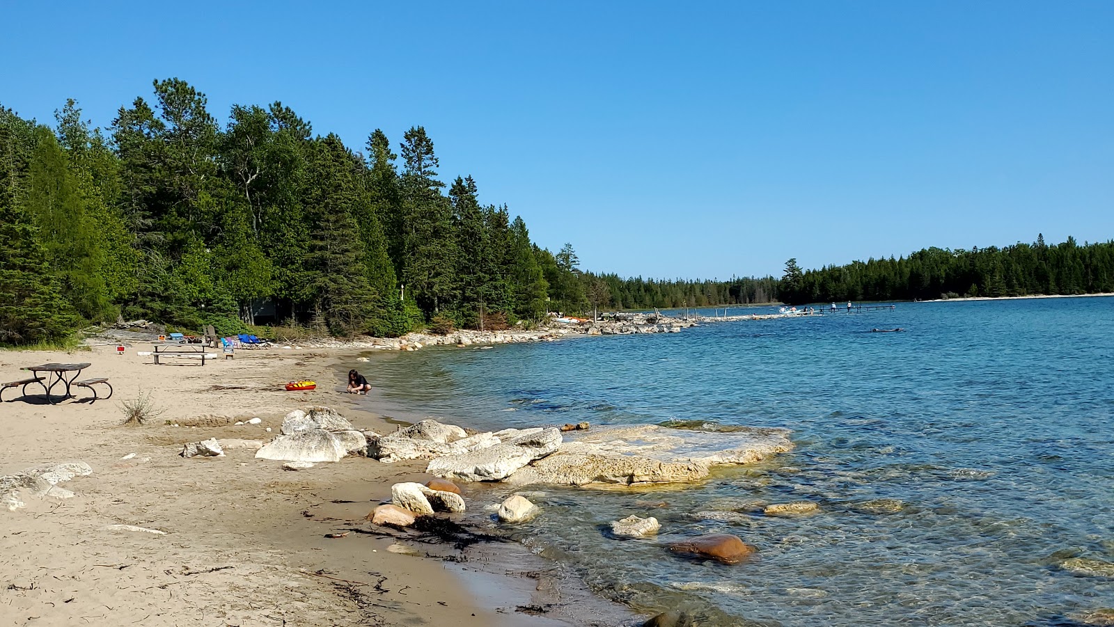 Foto von Big Shoal Beach mit beiger sand Oberfläche