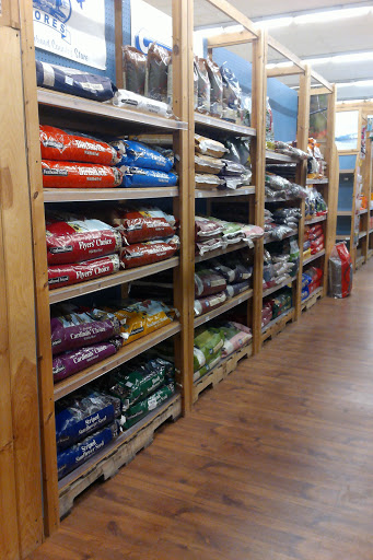 Pet Supply Store «CountryMax - Geneseo», reviews and photos, 4101 Lakeville Rd, Geneseo, NY 14454, USA