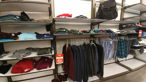 Clothing Store «Old Navy», reviews and photos, 45215 Worth Ave, California, MD 20619, USA