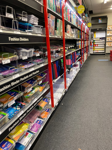 Office Supply Store «Staples», reviews and photos, 24-41 31st St, Astoria, NY 11102, USA