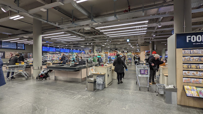 Kommentare und Rezensionen über Coop Supermarché Lausanne Grancy