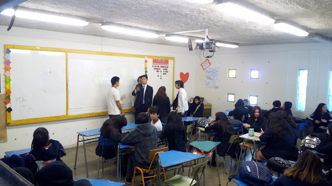 Opiniones de Colegio Enrique Alvear de Cerro Navia en Cerro Navia - Escuela