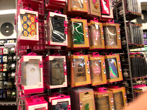 Variety Store «Five Below», reviews and photos, 120 S 32nd St, Camp Hill, PA 17011, USA