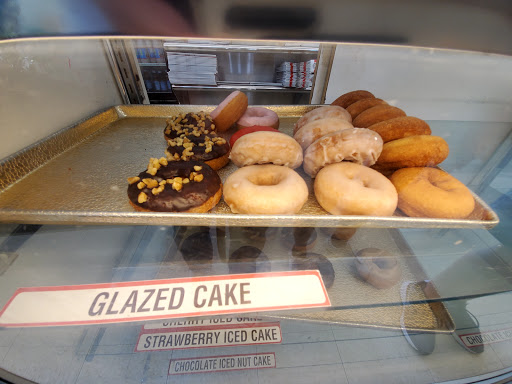 Donut Shop «Shipley Do-Nuts», reviews and photos, 7901 Research Forest Dr, The Woodlands, TX 77382, USA