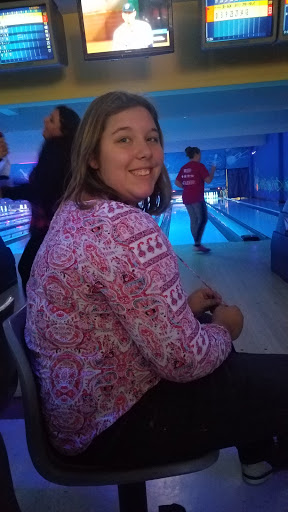 Bowling Alley «Mt Hood Lanes», reviews and photos, 2311 E Powell Blvd, Gresham, OR 97080, USA