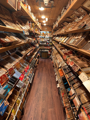 Tobacco Shop «Bulls Head Cigar», reviews and photos, 51 High Ridge Rd, Stamford, CT 06905, USA