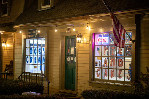 Village Centre, 776 Walker Rd, Great Falls, VA 22066, USA, 