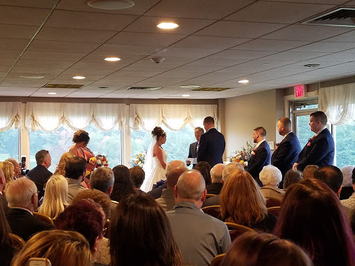 Country Club «Pleasant Valley Country Club», reviews and photos, 95 Armsby Rd, Sutton, MA 01590, USA