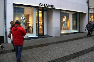 CHANEL LUXEMBOURG image