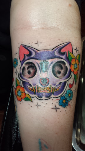 Tattoo Shop «True Love Tattoo Studio», reviews and photos, 1415 TX-146 B, Kemah, TX 77565, USA