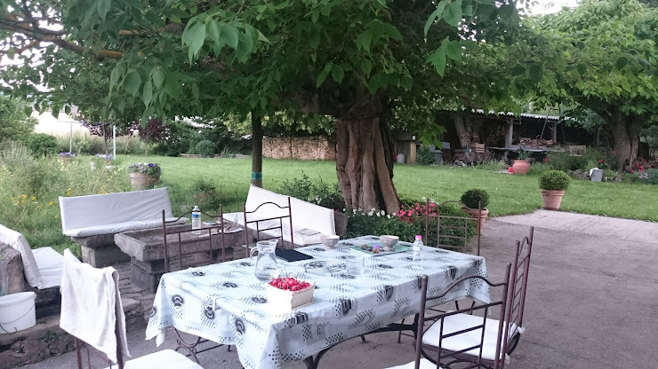 Photo Gîte Ferme Saint- Quenin 84340 Malaucène