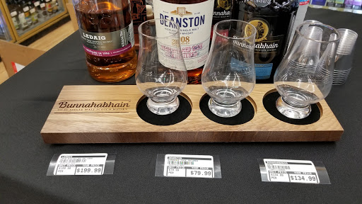 Wine Store «Palo Alto Fine Wine & Spirits», reviews and photos, 3163 Middlefield Rd, Palo Alto, CA 94306, USA