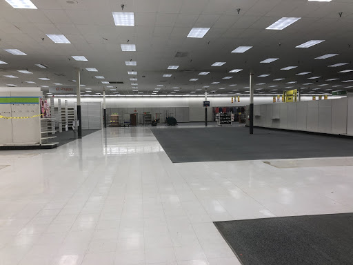 Home Goods Store «Shopko Eugene North», reviews and photos, 2815 Chad Dr, Eugene, OR 97408, USA