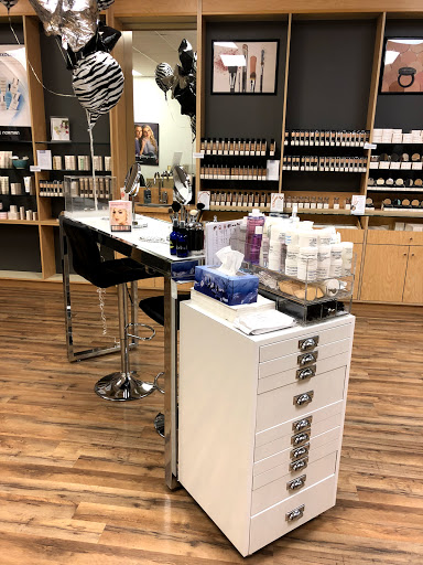 Cosmetics Store «Merle Norman Cosmetic Studio», reviews and photos, 2333 Madison St, Clarksville, TN 37043, USA