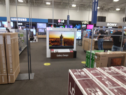 Electronics Store «Best Buy», reviews and photos, 32320 John R Rd, Madison Heights, MI 48071, USA