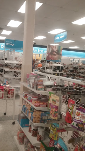 Clothing Store «Ross Dress for Less», reviews and photos, 30 Malphrus Rd, Bluffton, SC 29910, USA