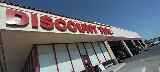 Tire Shop «Discount Tire Store», reviews and photos, 2422 E Bell Rd, Phoenix, AZ 85032, USA